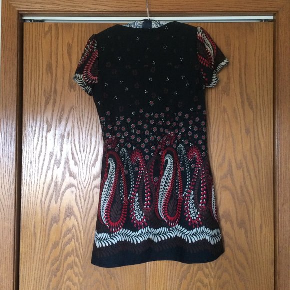 Short Sleeve Papillon Dress Size L - Picture 2 of 12